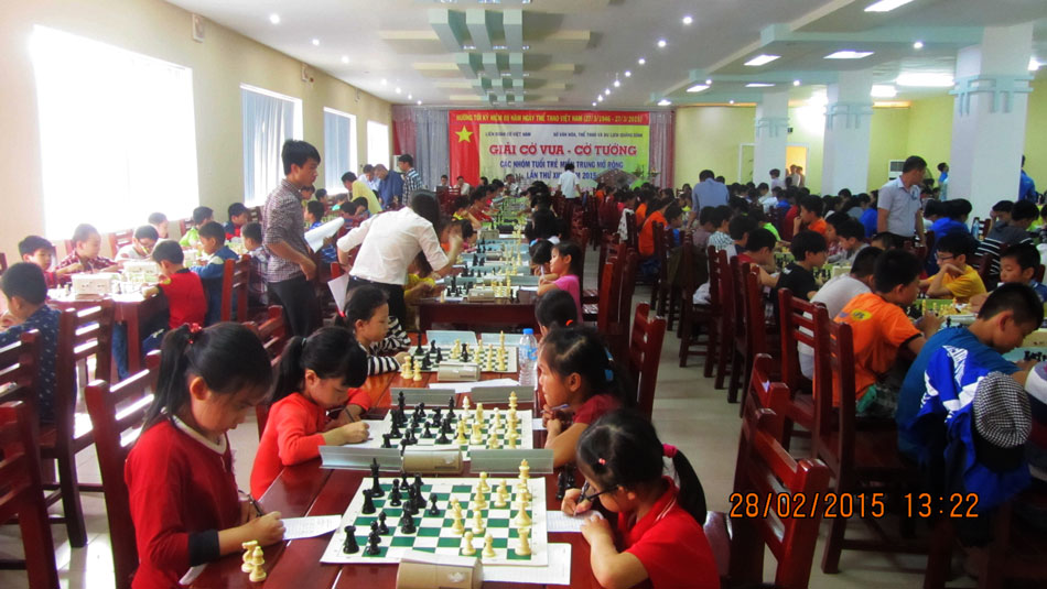 Giải cờ vua - cờ tướng các nhóm tuổi trẻ miền Trung mở rộng lần XIII – năm 2015